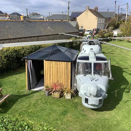 Haelarcher Helicopter Glamping Helston Exteriér fotografie