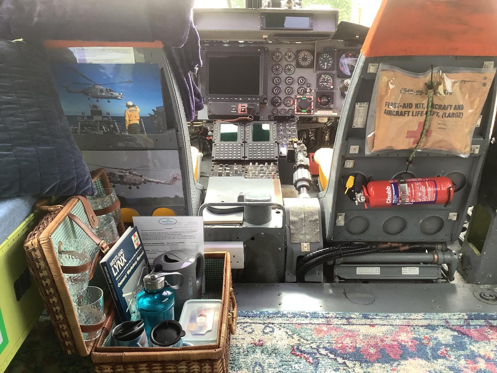 Haelarcher Helicopter Glamping Helston Exteriér fotografie